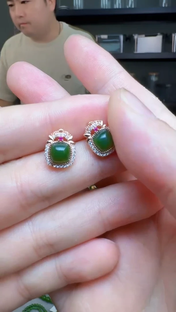 和田玉银S925镶嵌耳饰耳钉