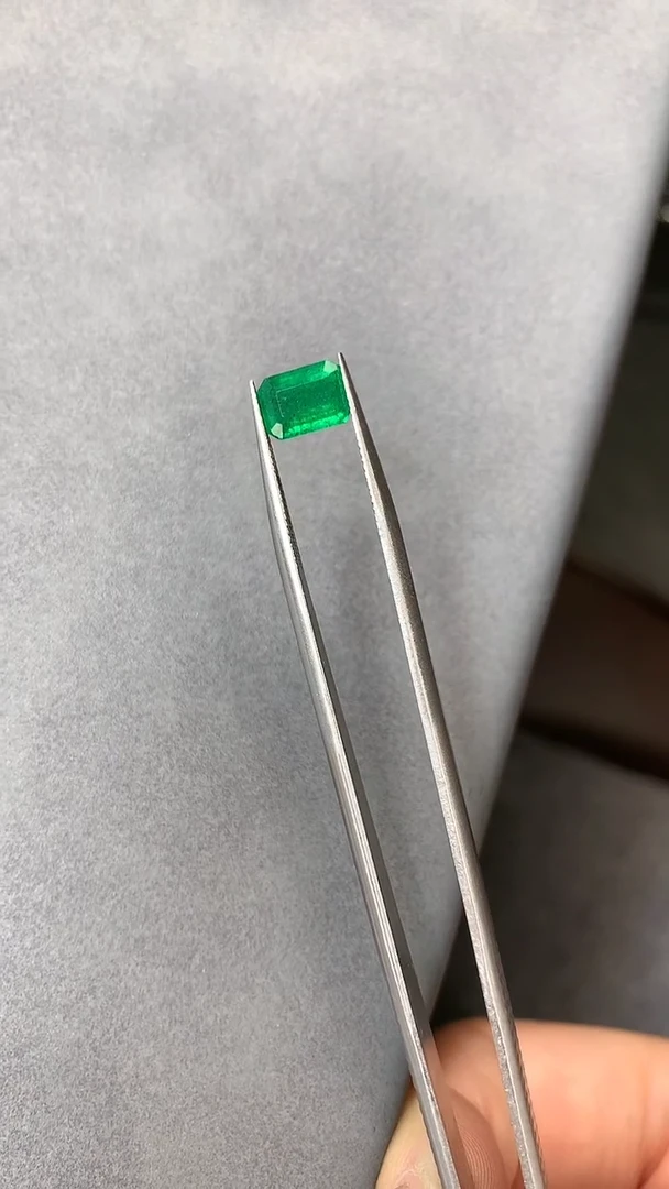 裸石祖母绿祖母绿裸石1.68ct