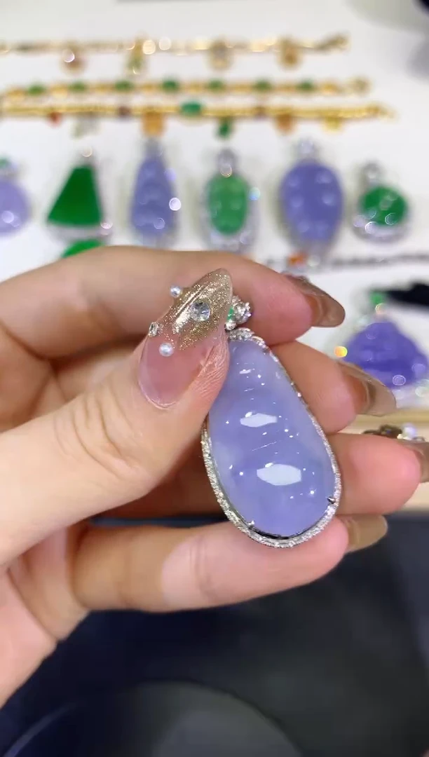 翡翠18K金镶嵌吊坠(不含链)团购31