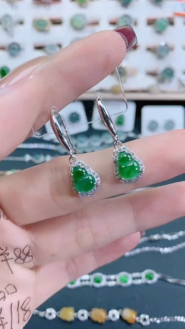 银S925镶嵌翡翠耳饰天然翡翠
