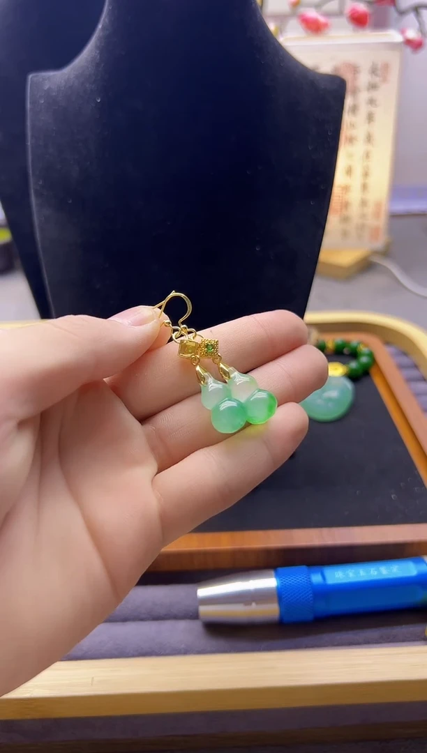【闪购商品】翡翠耳饰14K金镶嵌E390