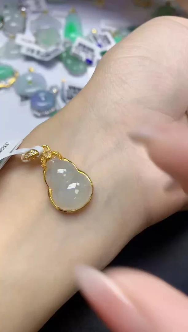 颈饰未镶嵌翡翠天然缅甸翡翠A货多样性发一件