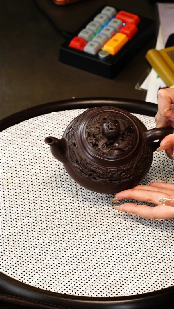 邵忠源 镂空汉棠石瓢 紫檀紫泥 300c/画