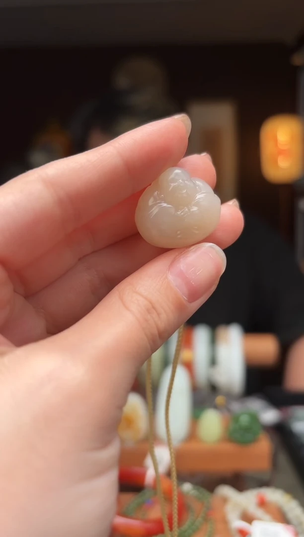 未镶嵌和田玉把件ss83-佛