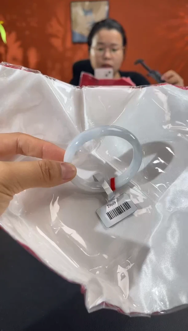 未镶嵌手镯翡翠2        圈口49-48