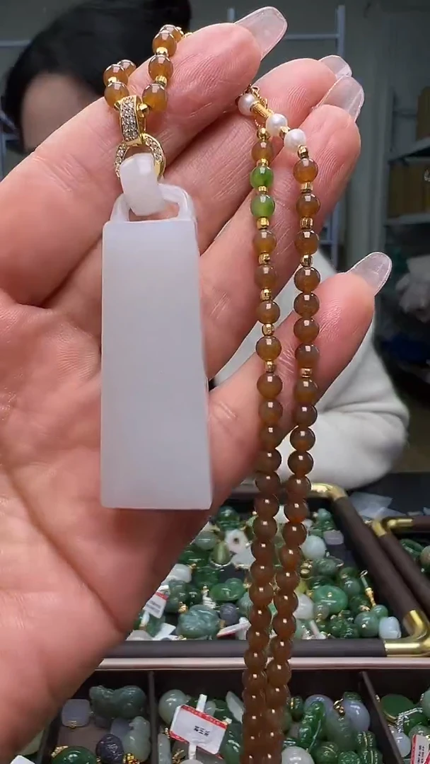 颈饰未镶嵌和田玉（多样性发货.发其一)11.14.113