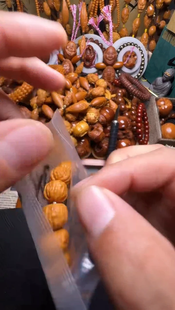 手串橄榄核四**哥一个的