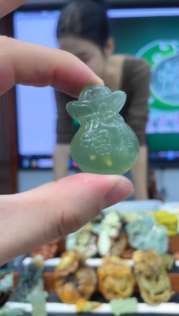 【闪购商品】岫玉吊坠未镶嵌·