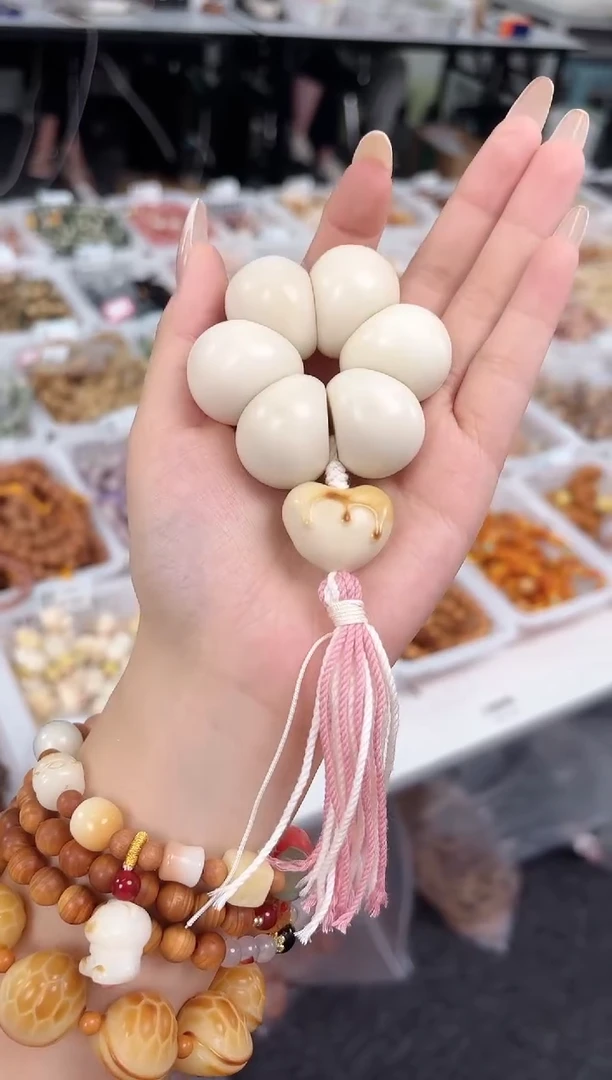 把件菩提根/象牙果【桃心穗21-22mm】象牙果蒜瓣爱心手捻 CP113-452