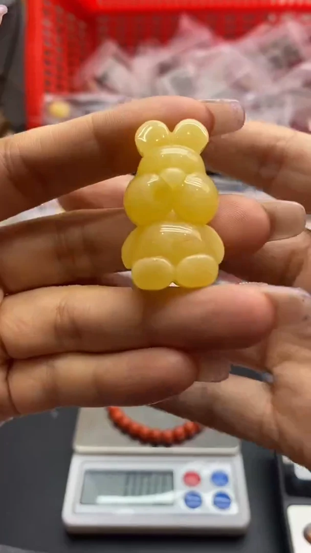 琥珀未镶嵌珠宝奇石110
