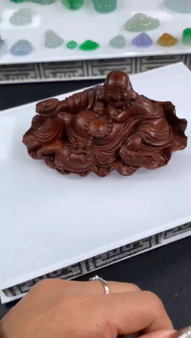 未镶嵌颈饰玛瑙/玉髓琳*多样性发一件