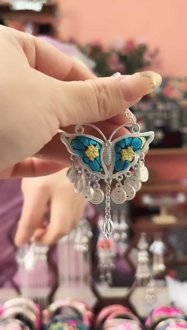 艺枝独绣手工饰品405