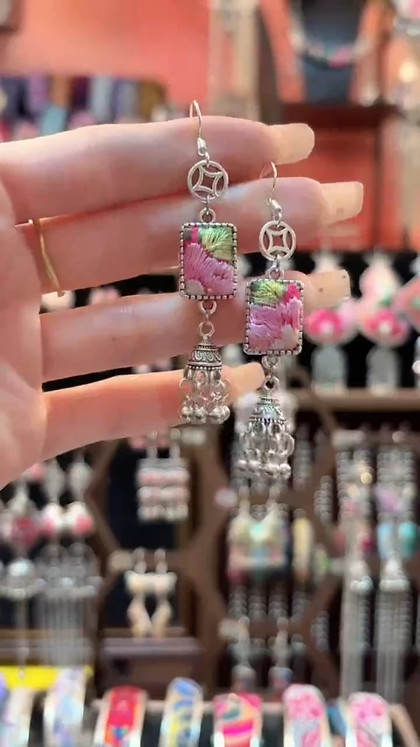 织绣 云织谣民族风精美饰品   65