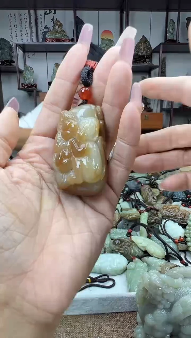 未镶嵌和田玉把件1