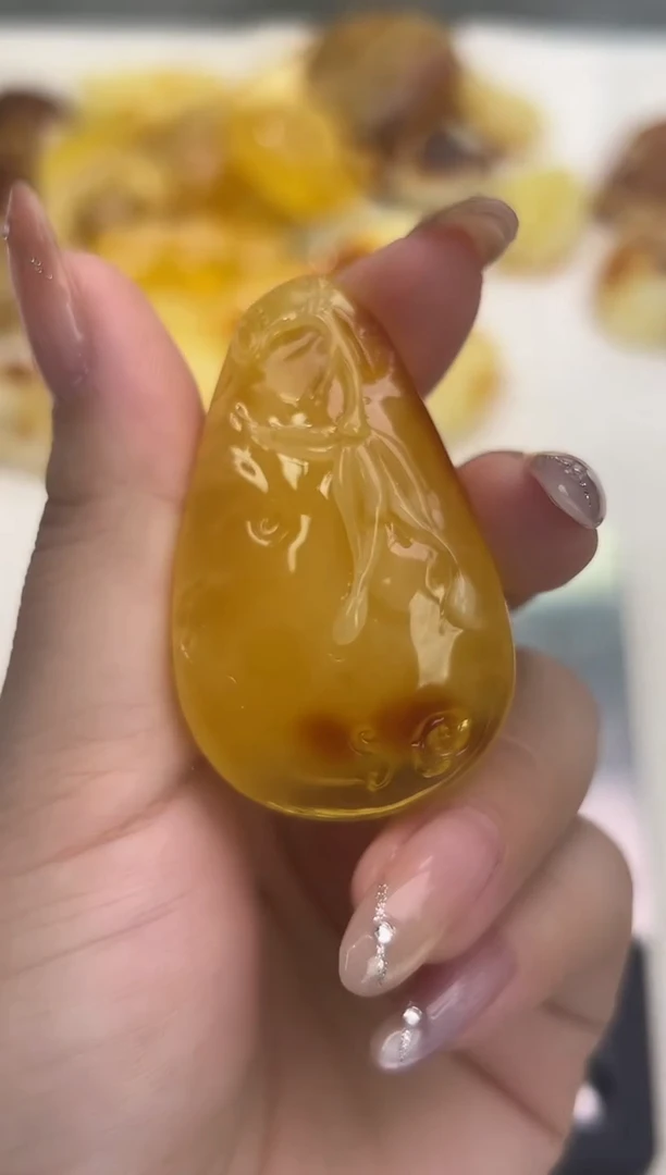 裸石琥珀未镶嵌琥珀蜜蜡吊坠
