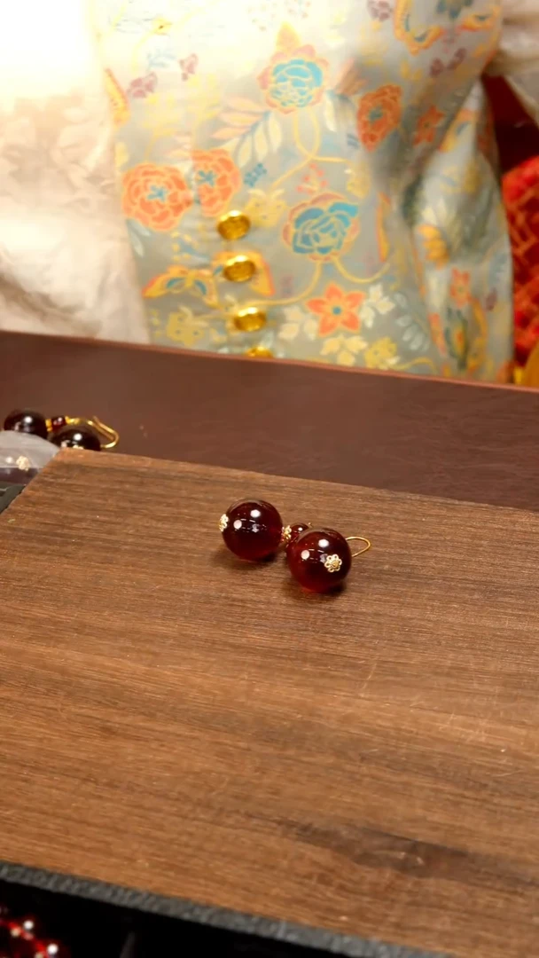 琥珀未镶嵌耳饰血珀20mm耳坠 多样性发其一