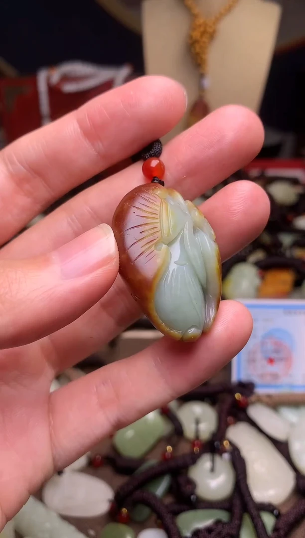 颈饰未镶嵌和田玉新疆料青海料清水和田玉吊坠