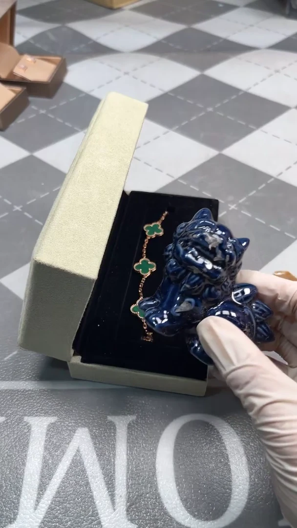 瓷片陶瓷如图所示周边