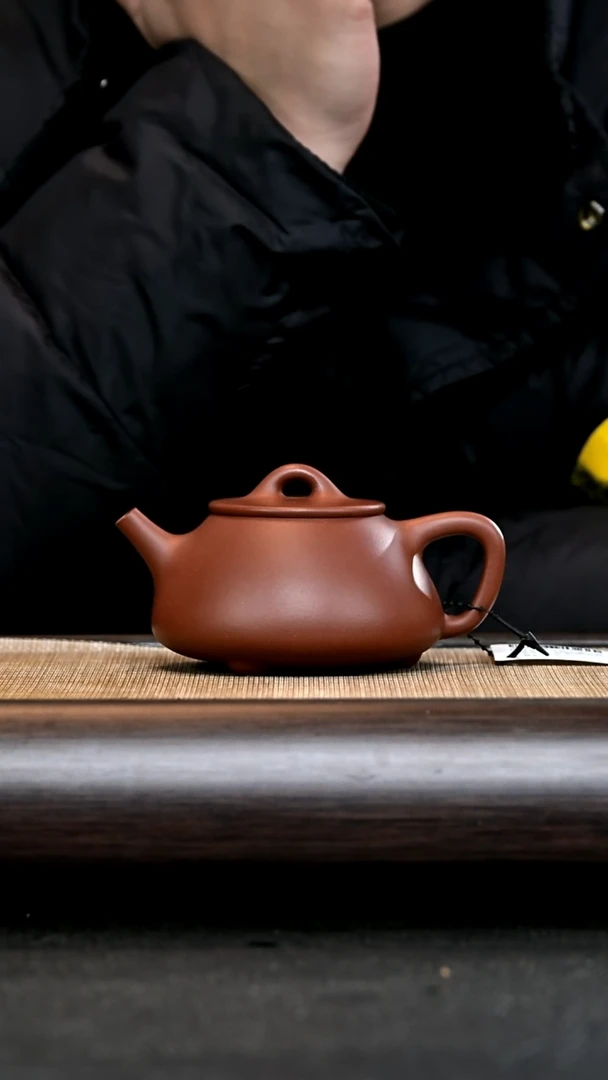 【闪购商品】紫砂茶壶Aj2456 平盖石瓢 红紫泥