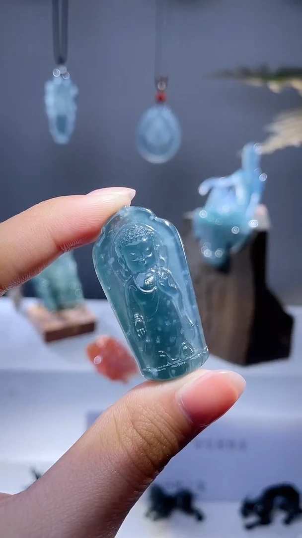 颈饰未镶嵌翡翠宝宝佛