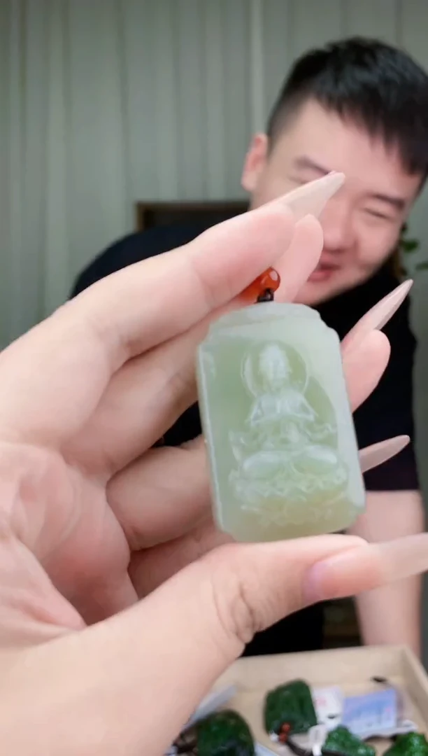 和田玉未镶嵌挂件拍一发一，多样性发货！