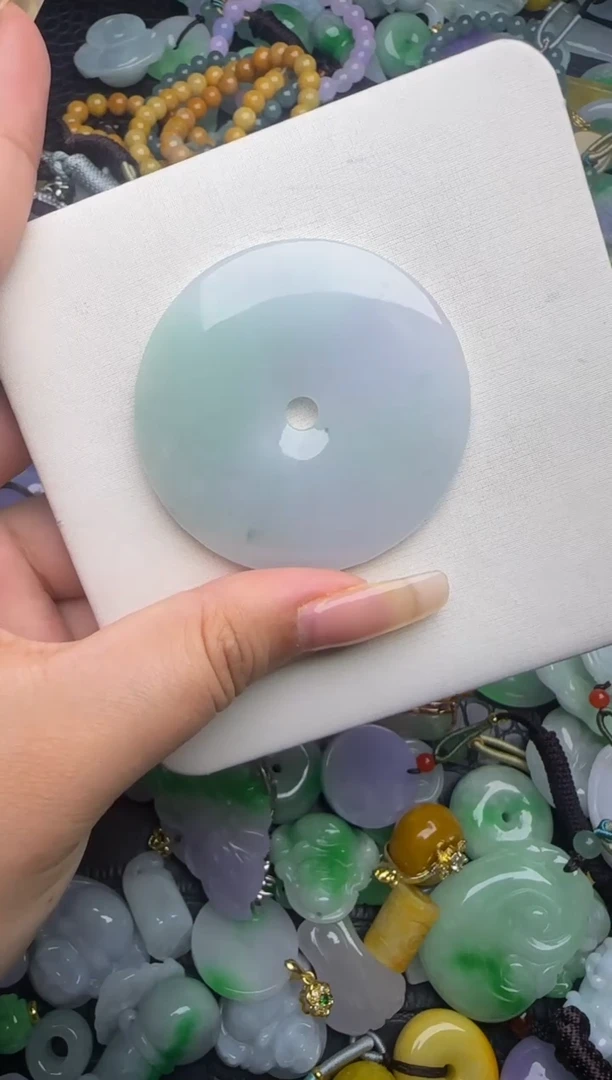 翡翠未镶嵌颈饰天然缅甸翡翠吊坠