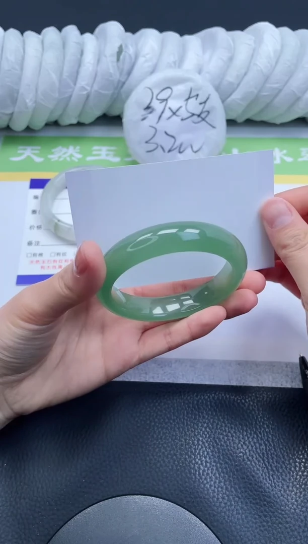 【闪购商品】石英质玉手镯未镶嵌A226-56+