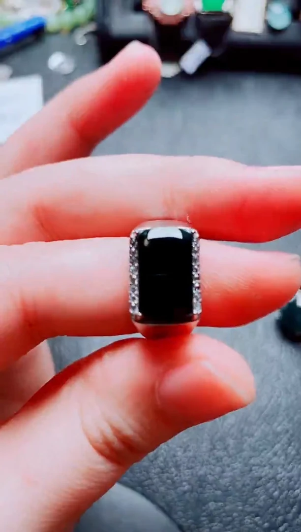 银S925镶嵌戒指翡翠1111