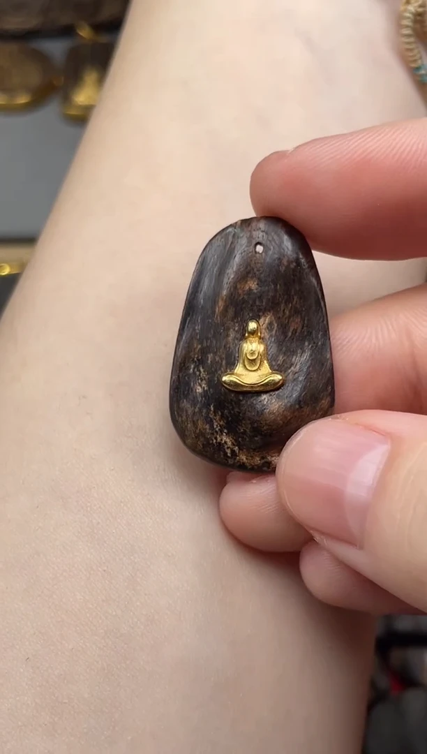 沉香吊坠沉香吊坠9