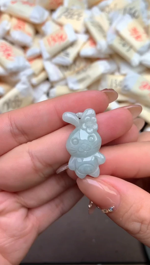 【闪购商品】翡翠挂件未镶嵌—