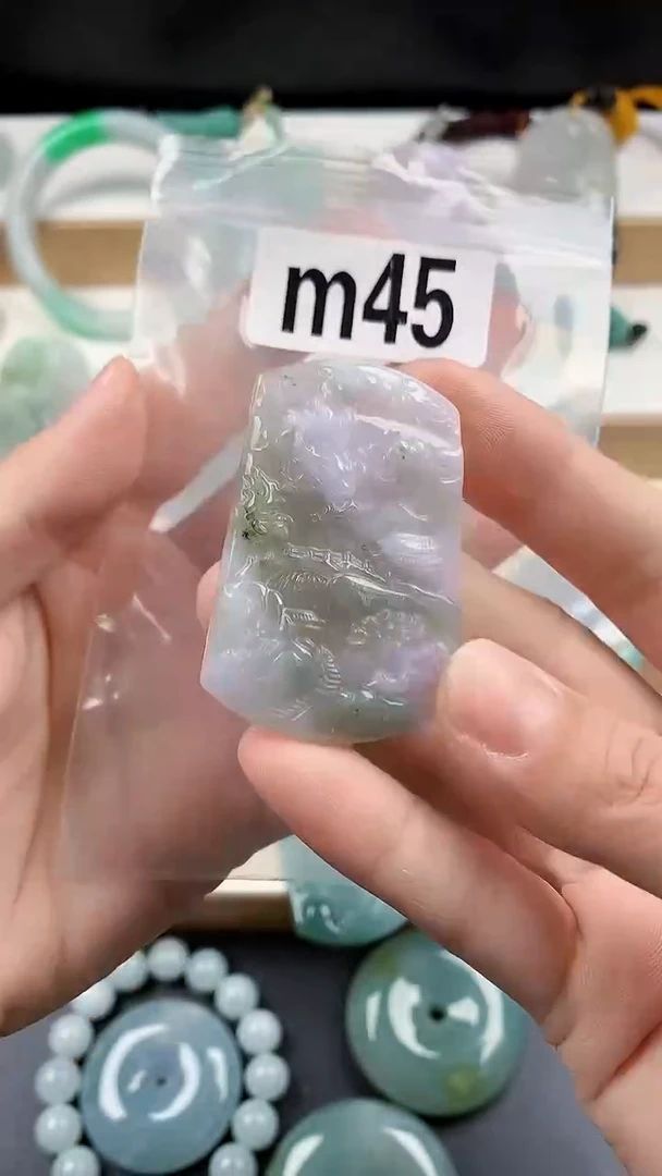 颈饰未镶嵌翡翠天然翡翠吊坠挂件