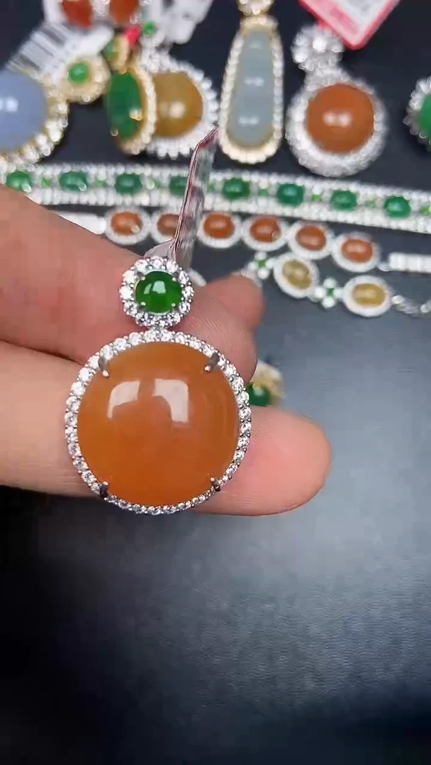 银S925镶嵌戒指翡翠1600