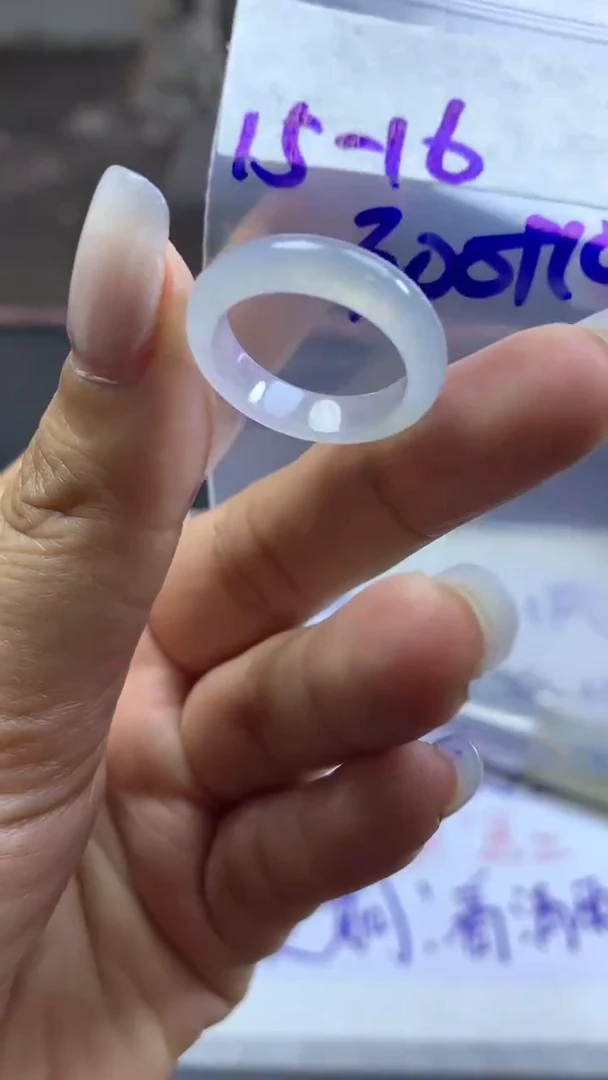 未镶嵌定制翡翠毛货需精细抛光拍一发一