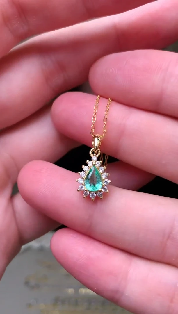 颈饰银S925镶嵌祖母绿吊坠