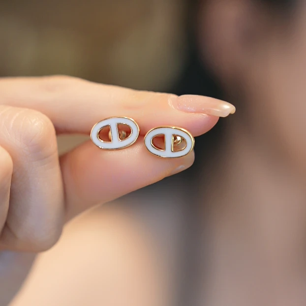 铜合金耳饰 轻奢经典耳饰 8342