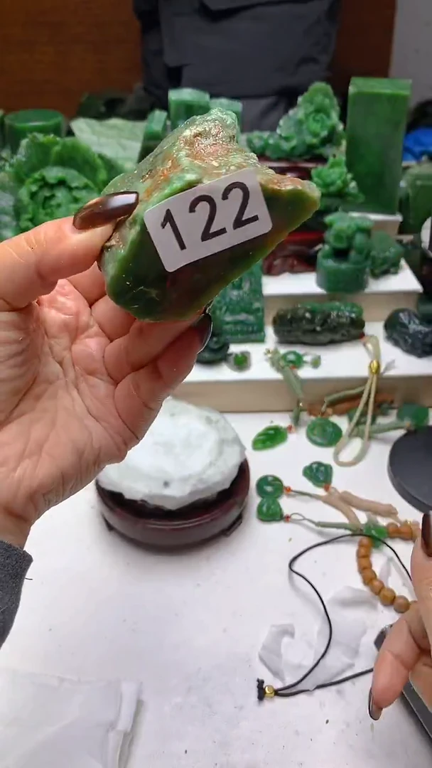 未镶嵌和田玉摆件1