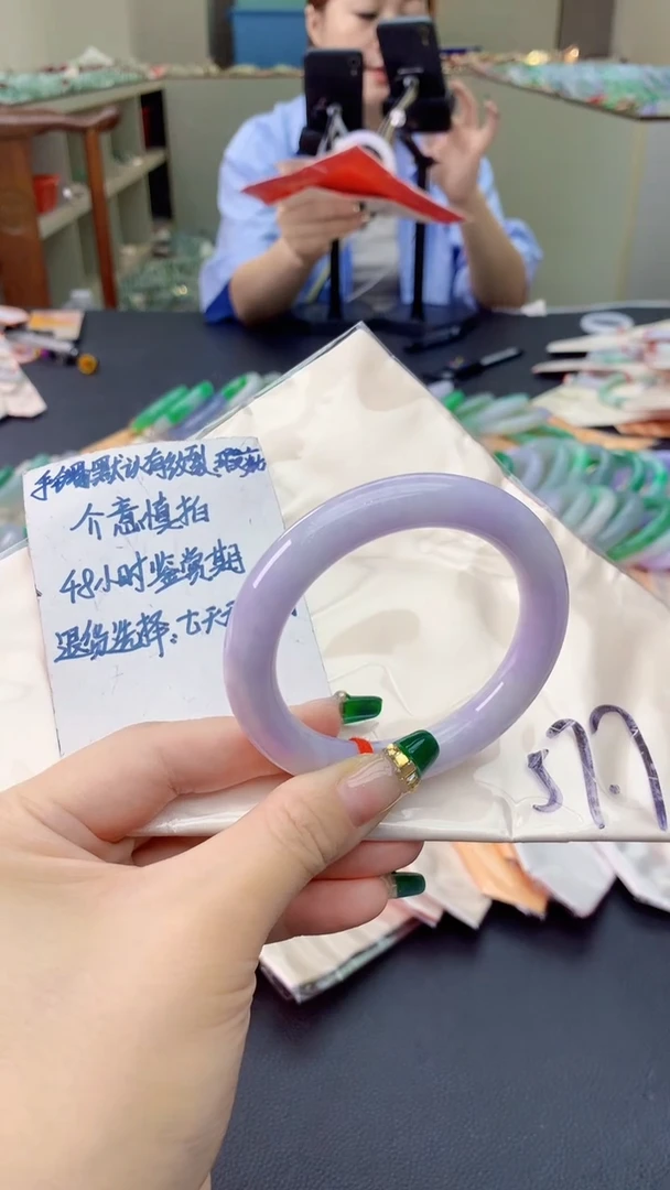 翡翠手镯未镶嵌0600175704