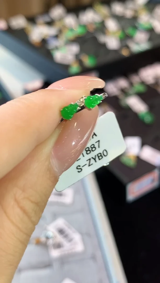 翡翠18K金镶嵌耳饰L1887多样性发其一