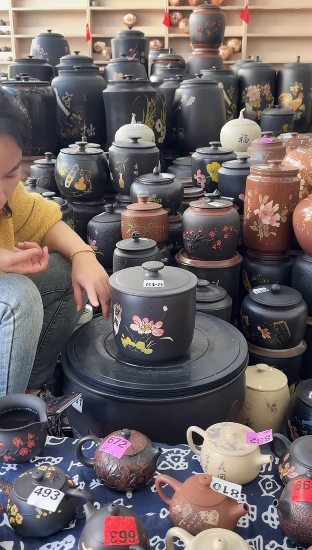 罐瑕疵茶叶罐  小五饼彩填  849