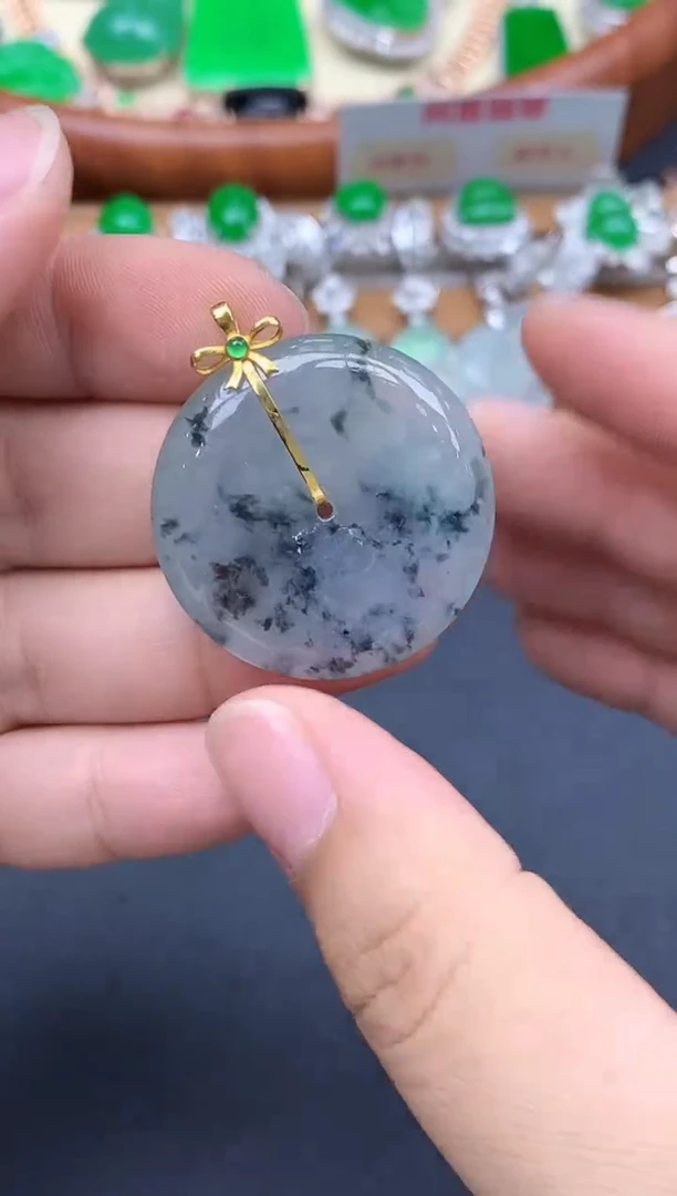 颈饰18K金镶嵌翡翠360-中国好珍宝