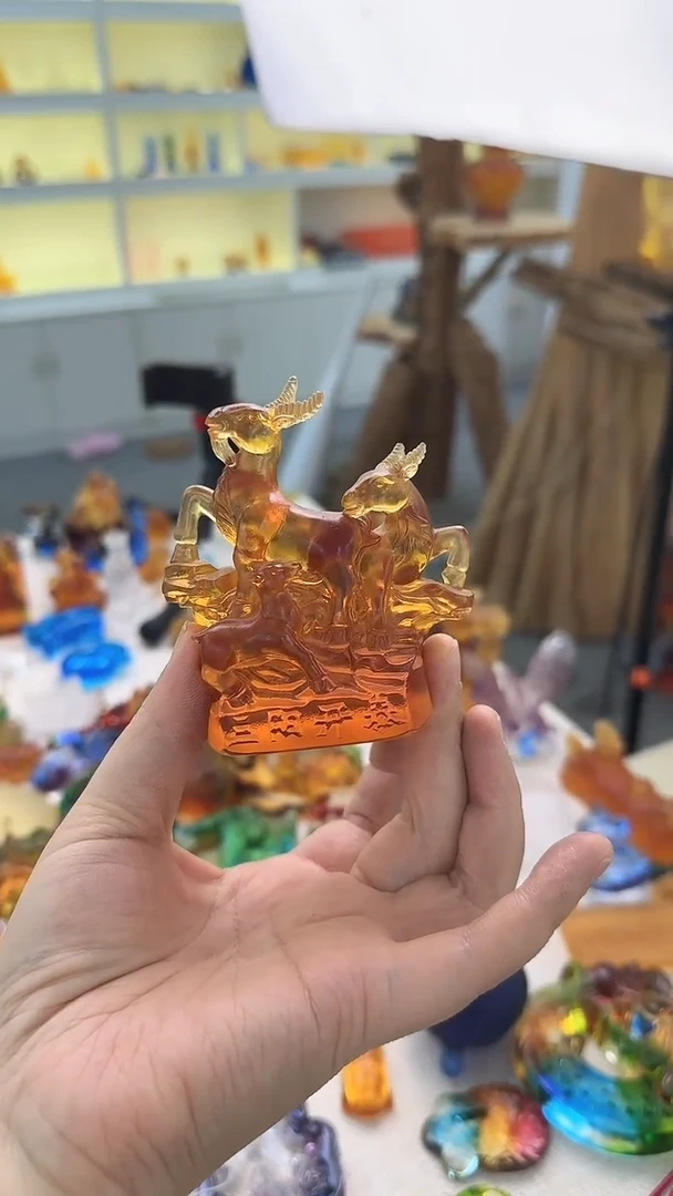 手工艺品琉璃三羊开泰