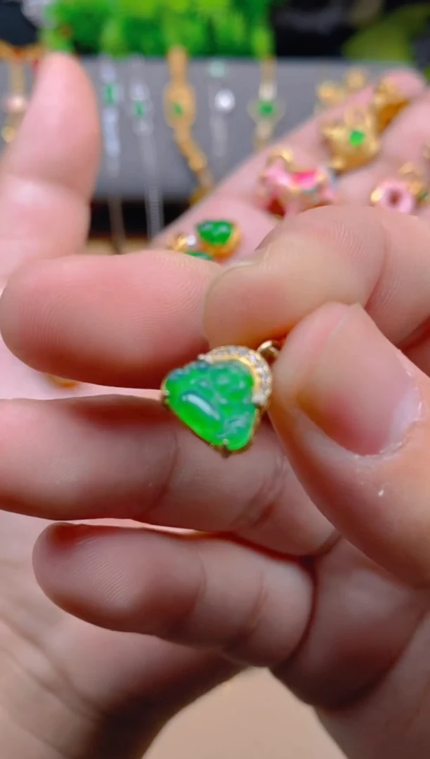 吊坠(不含链)银S925镶嵌翡翠佛公万能扣