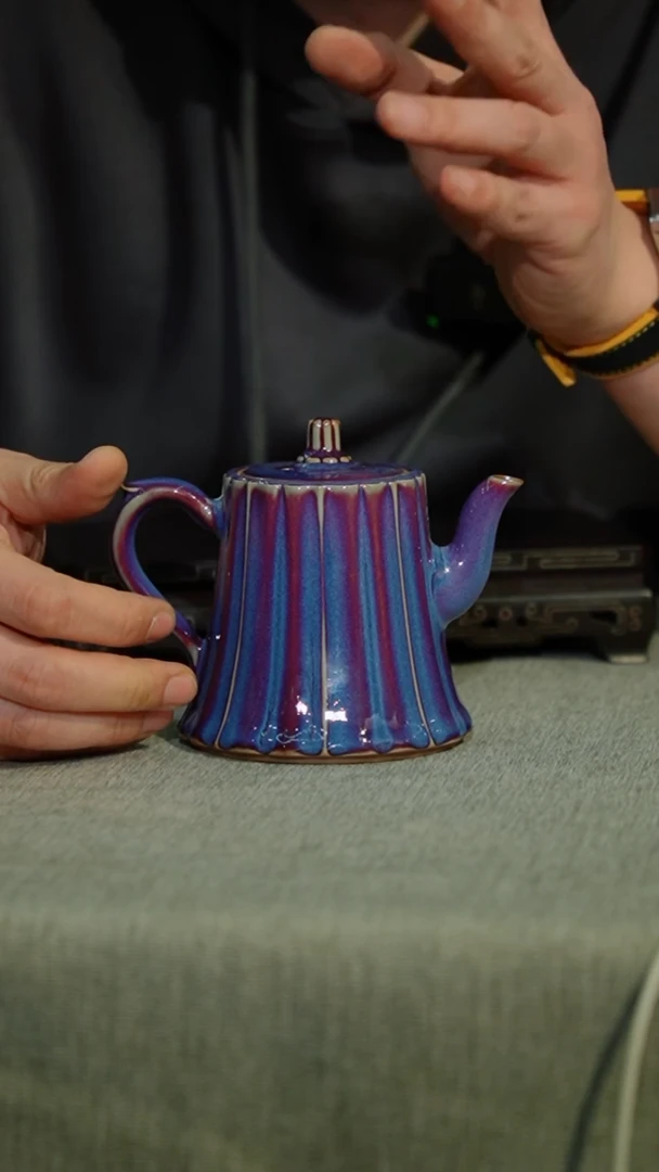 【闪购商品】152-1莲语壶（星航手签）