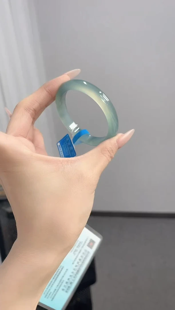 【闪购商品】玛瑙/玉髓手镯未镶嵌52-53圈