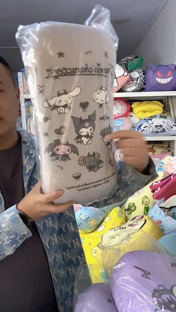 记忆棉骨头枕一个