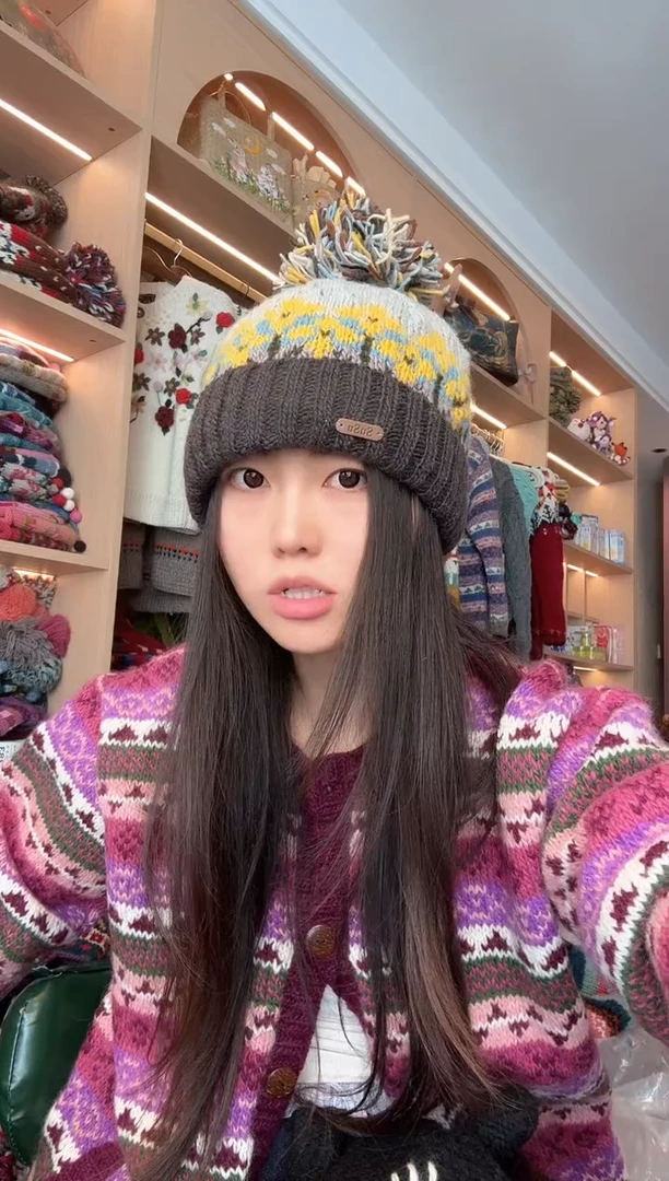 羊毛金贵翻边帽