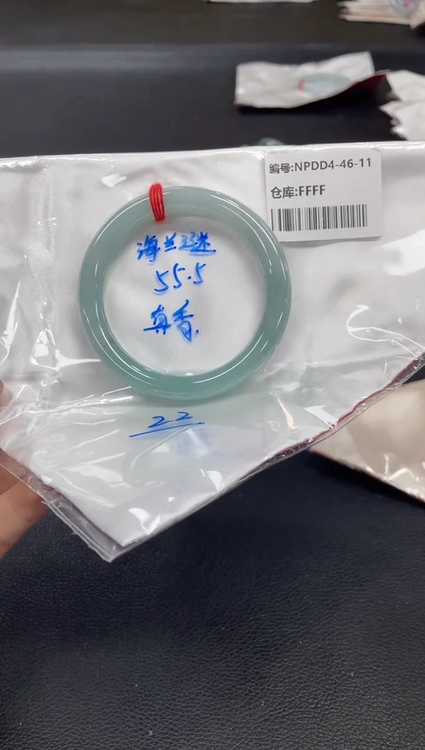 未镶嵌手镯翡翠翡翠手镯