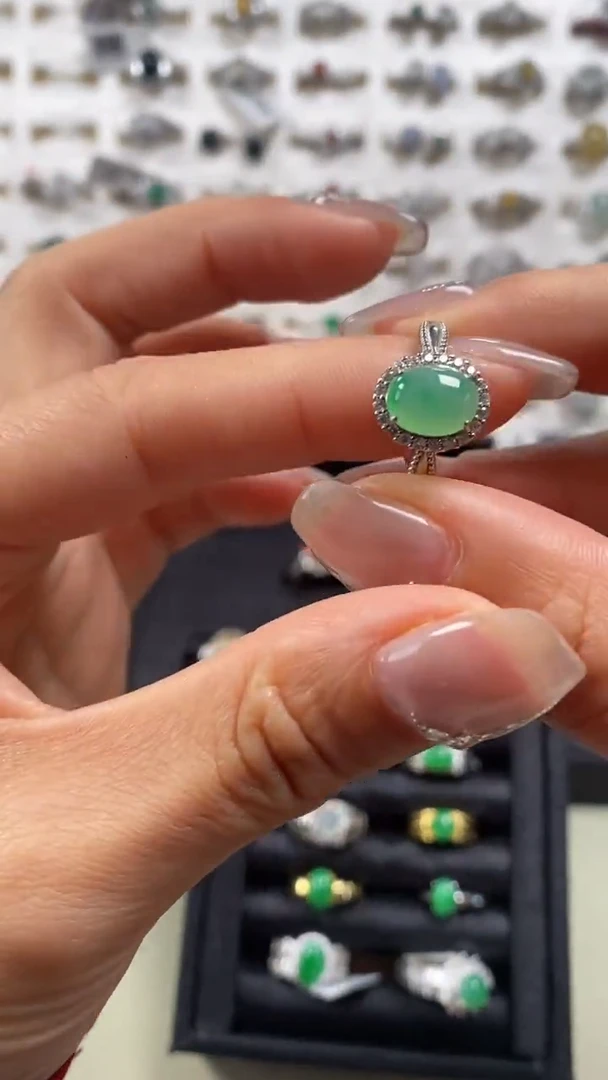 【闪购商品】翡翠戒指银S925镶嵌8845