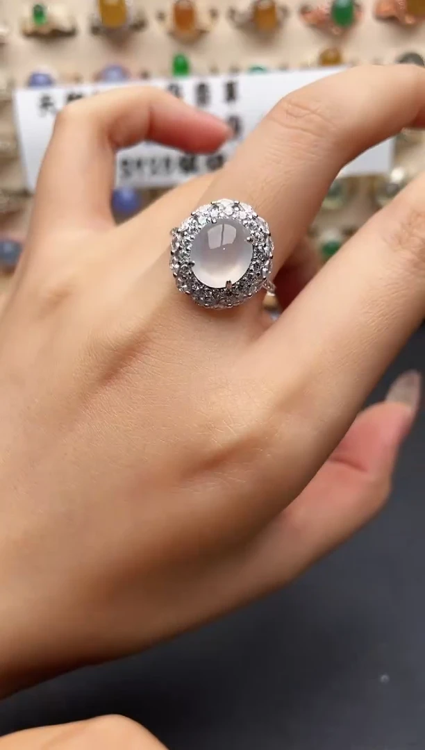 未镶嵌戒指翡翠一物一证一礼盒