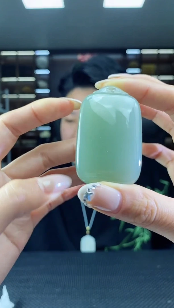 【闪购商品】和田玉颈饰未镶嵌无事牌